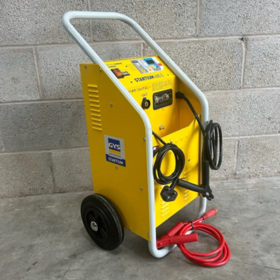 Thiết bị nạp ắc quy và khởi động đề bình 12-24V/45A/550A Hãng GYS Của Pháp STARTIUM 680E 